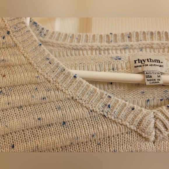 Women's Rhythm Ribbed V-Neck Sweater - Picture 5 of 6